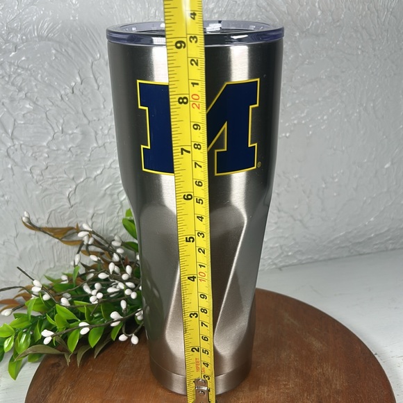 University of Michigan Stainless Steel 24oz Tumbler M logo Slide Close Lid NEW - Picture 11 of 14